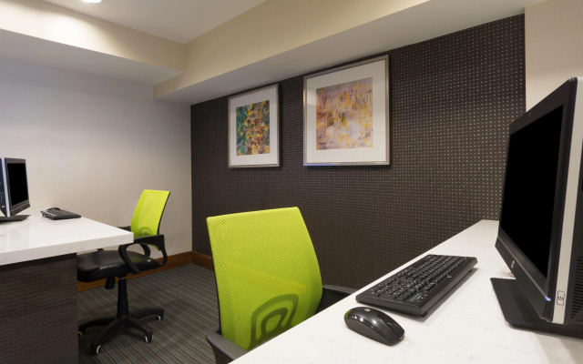Holiday Inn Baltimore BWI Airport by IHG
