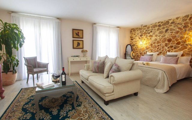 Total Marbella Suites - Adults Only