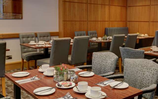 Best Western Kings Manor Hotel