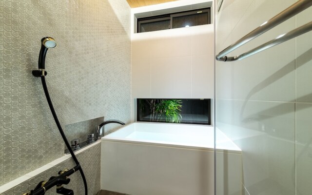 Yorozuha Machiya House