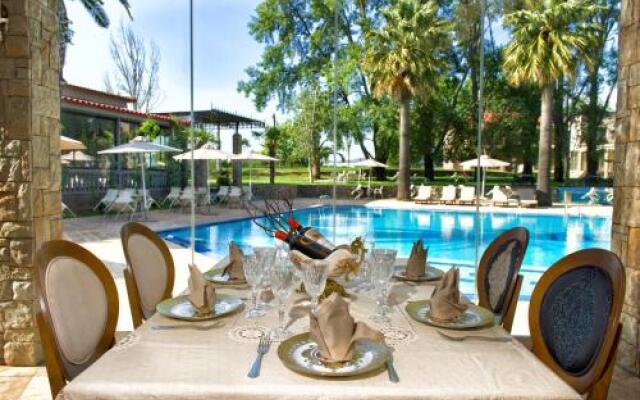 Corali Resort