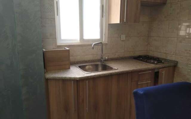 Neat Two Bedroom Apartment Close City