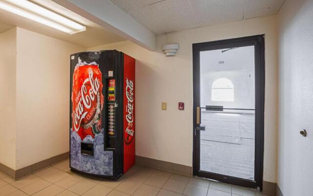 Motel 6 Omaha - IAT West