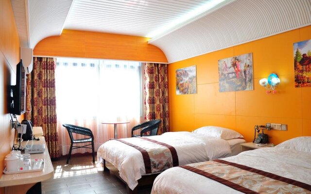 Seven Plus One Theme Inn