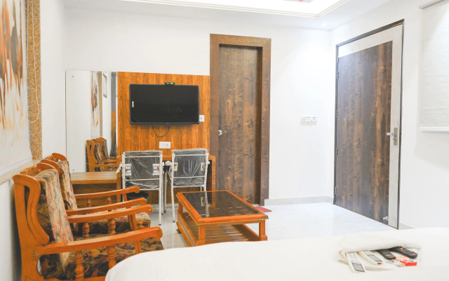 Hotel Ishaan Palace Near IGI Delhi Airport