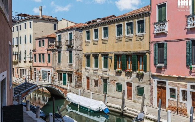 Ca' Canaletto Canal View
