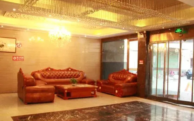 Xixia Chaoyue Business Hotel