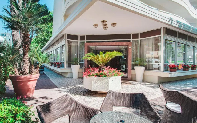 Hotel Caravelle