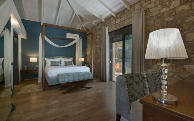 Anthemion Suites & Villas