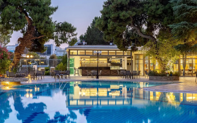 Oasis Hotel Apartments
