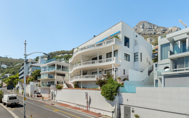 Stunning Grecian Apartment with Spectacular Views