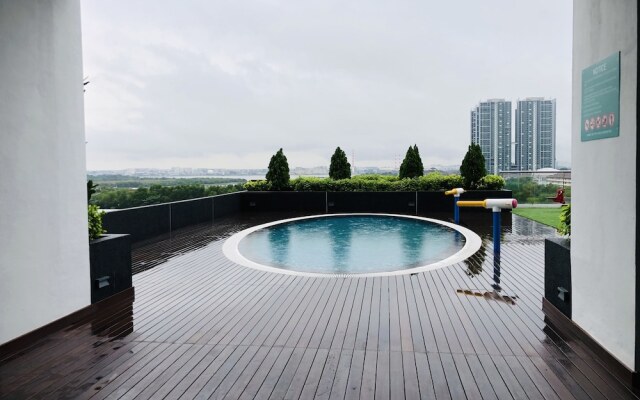 Midvalley Southkey Marina Residence By Elvis