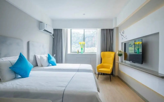 Magnotel(Jiaojiang yunxi road, yan yu park)