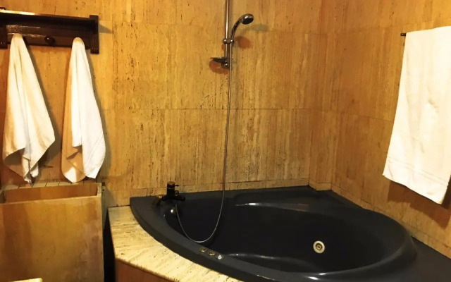 BOOKINGHAM ★Apartaments & Suites