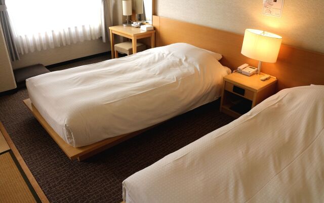 Hotel Sunplaza Sakai