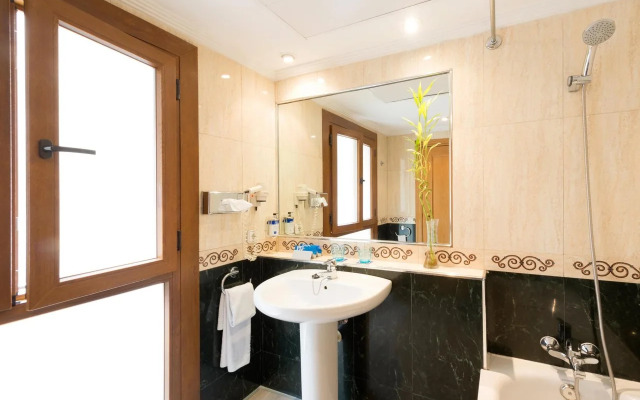 TRYP Ciudad de Alicante Hotel