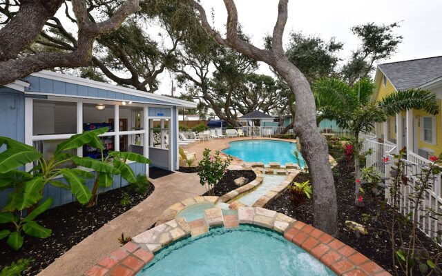 Pelican Bay Resort