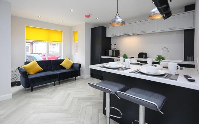 No 1 Luxury Service Accommodation