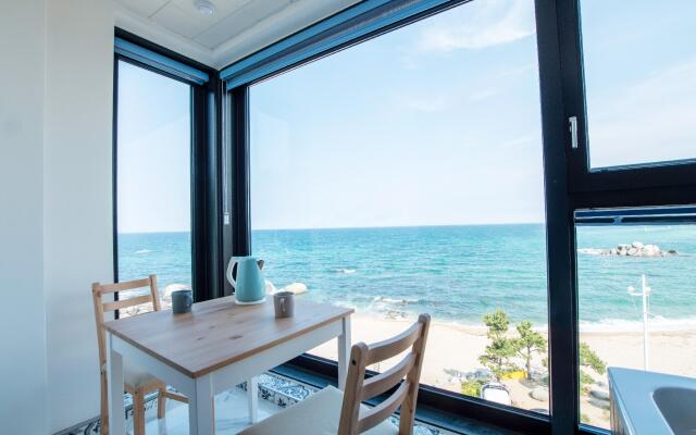 Gangneung Blanc Beach Pension