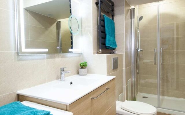 Splendid Bright apt Near Menilmontant