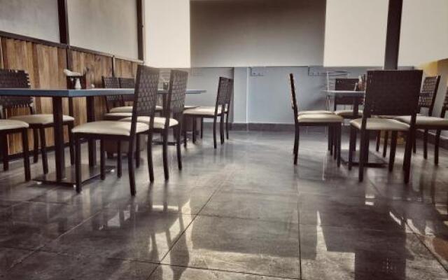 Anna Residency