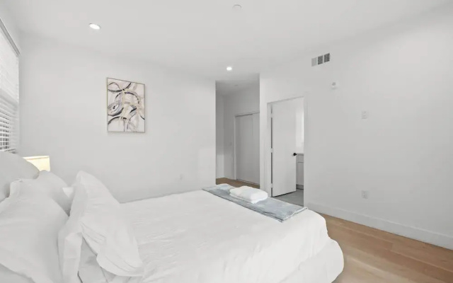 Not Affected by the Fire/modern 5BR Home With Parking, Near LA Attractions #4