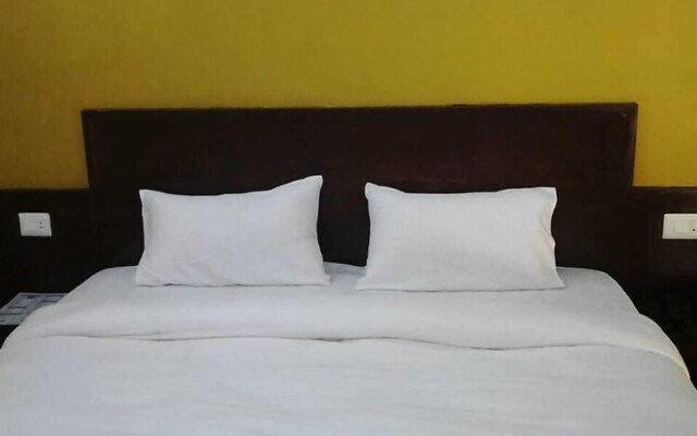 Hotel Trishul Regency