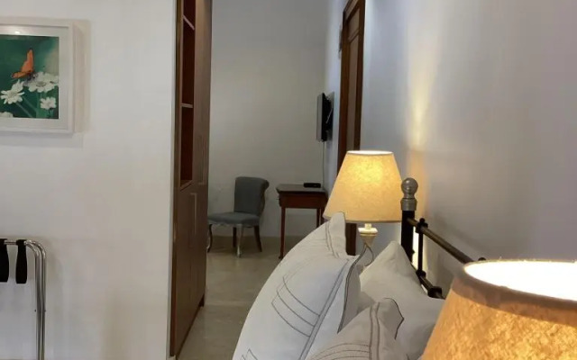 Sonef House Hotel