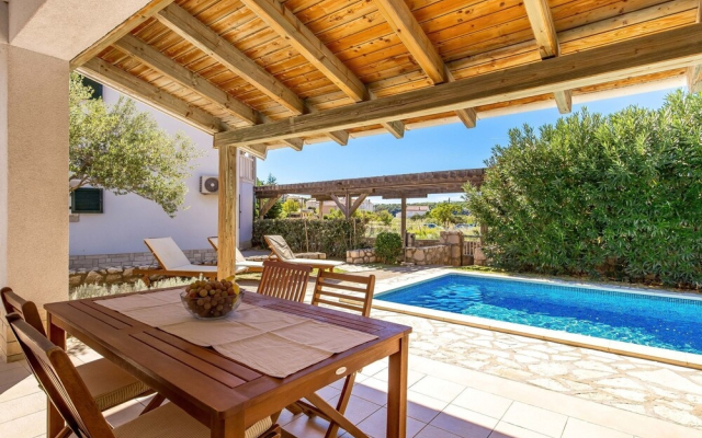 Mihaela 1 Rab in Rab