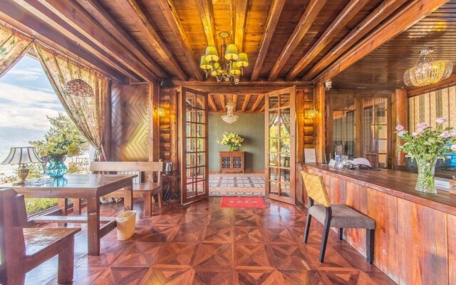 Lugu Lake Love Inn