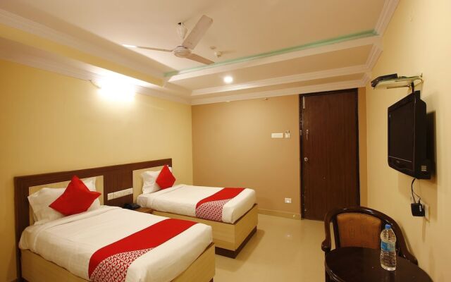 OYO Flagship 27863 Sri Sai Regency