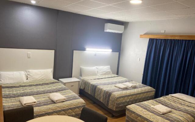 Tollgate Motel