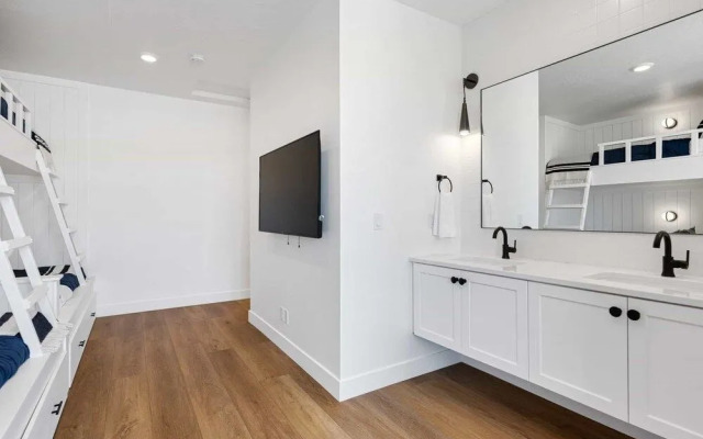 Playa Lucaya By Redawning