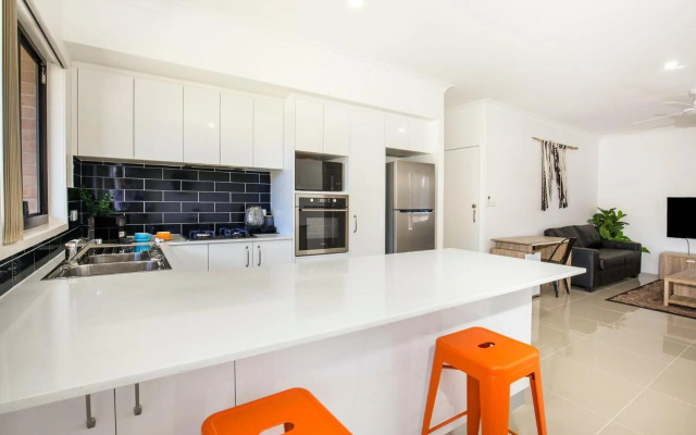 Villa Mare - 4 Mins to Beach