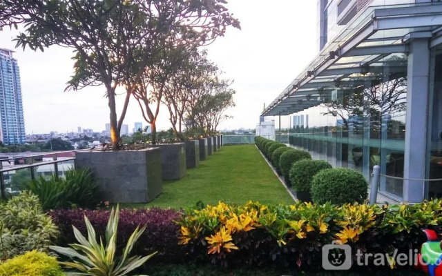 Spacious and Comfy Big Studio Apartment at Kemang Mansion