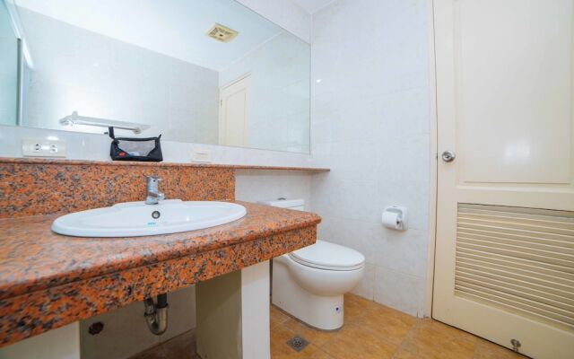 RedDoorz Premium @ Korea Town Angeles City