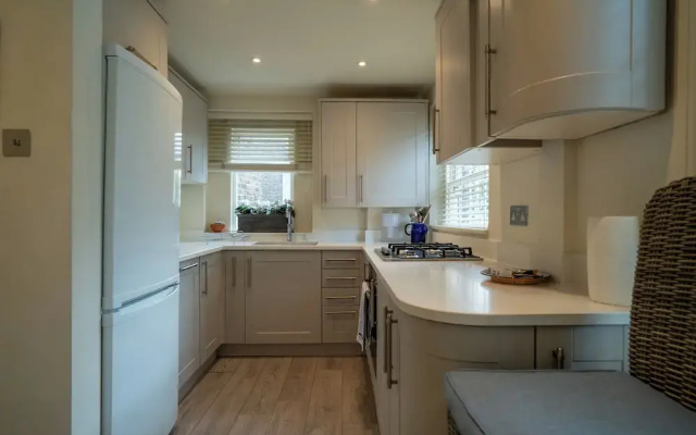 Redcliffe Gardens by Capital
