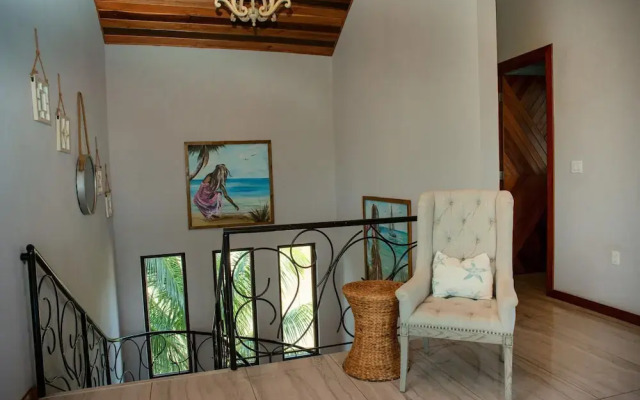 Villa Island Time Gecko