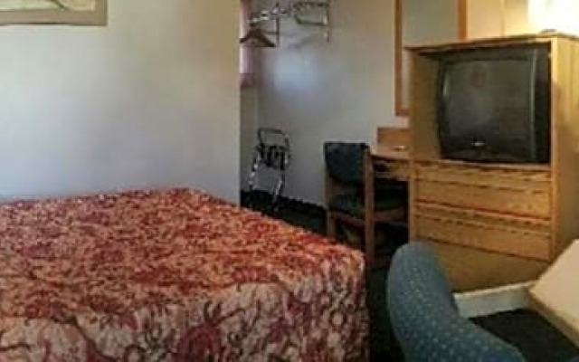 Oregon Trail Motel & Restaurant