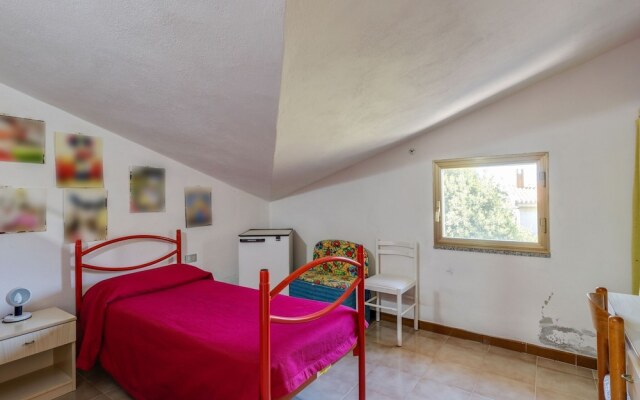 Lovely Holiday Home in Tresnuraghes near Sea