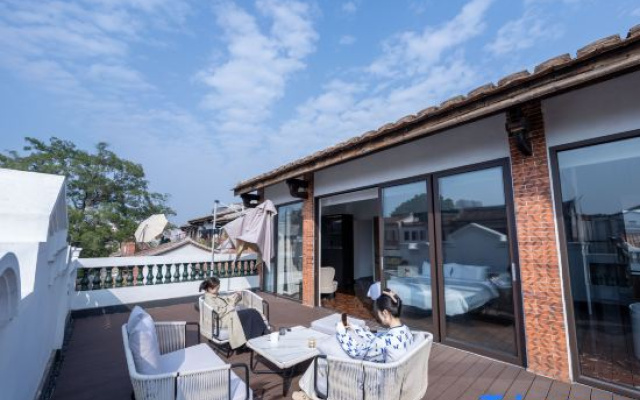 Floral Hotel· Gaosheng Hall hotel (Zhangzhou Ancient City Store) – Balcony – Zhangzhou