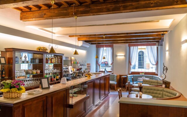 Albergo Falterona