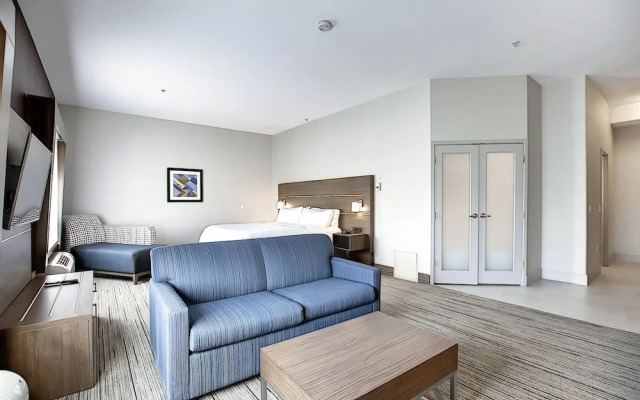 Holiday Inn Express Hotel & Suites Airport - Calgary