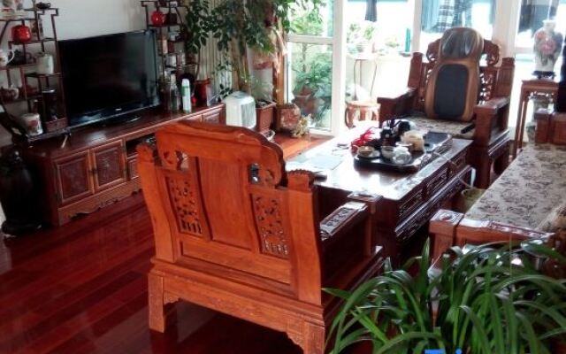 Yijia B&B (Qingdao Jinshatan Branch)