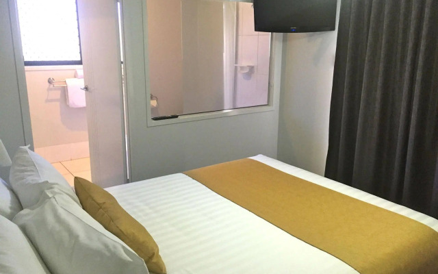 21 on Hursley Motel Apartments