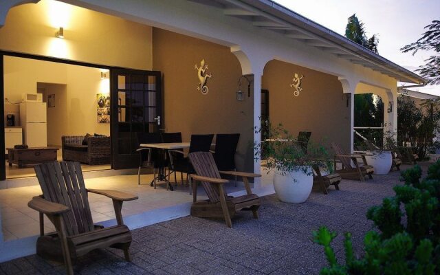 Bantopa Apartments & Villas