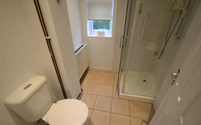Spacious Apartment in Coventry near Belgrade Theatre