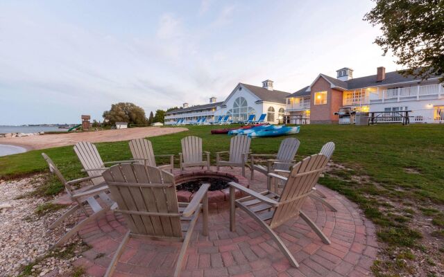 Baymont by Wyndham St. Ignace Lakefront