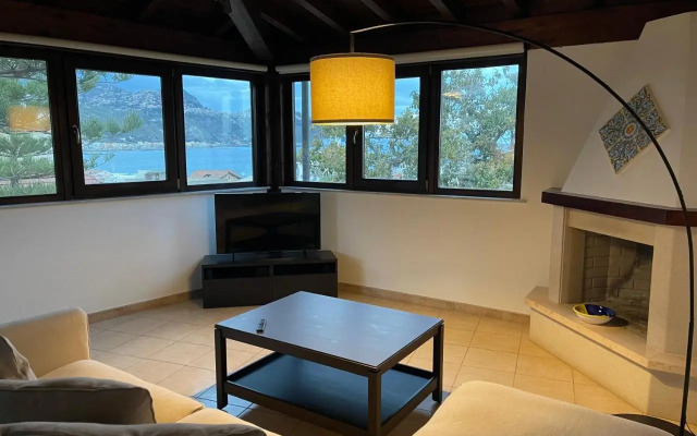 John Sea Suites