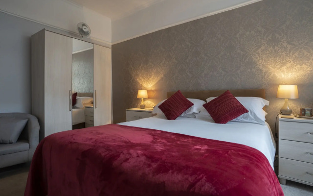 Lyndale Guest House